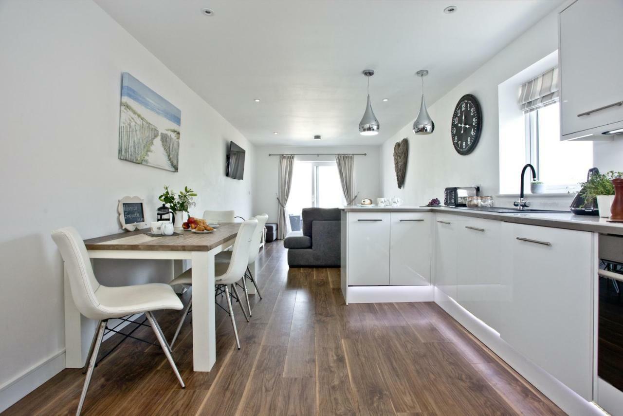 Sunnymead Penthouse, Exmouth Apartment Luaran gambar